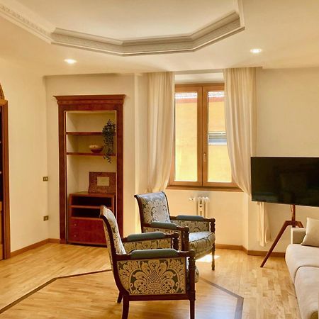 Colosseo Prestige Apartment Rom Exteriör bild